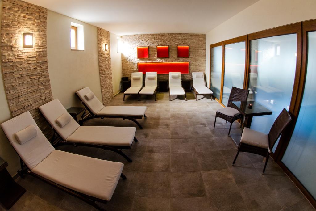 Hotel Victoria مارتون المظهر الخارجي الصورة