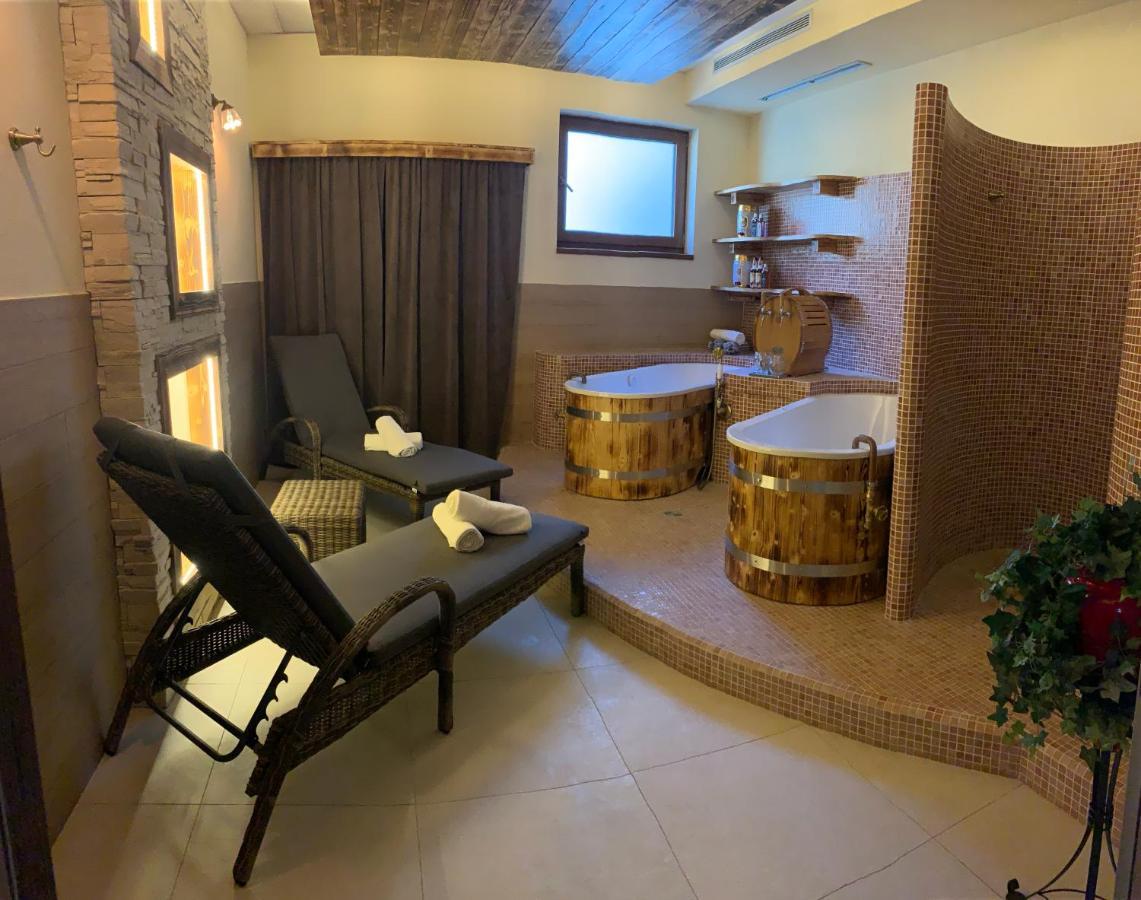 Hotel Victoria مارتون المظهر الخارجي الصورة